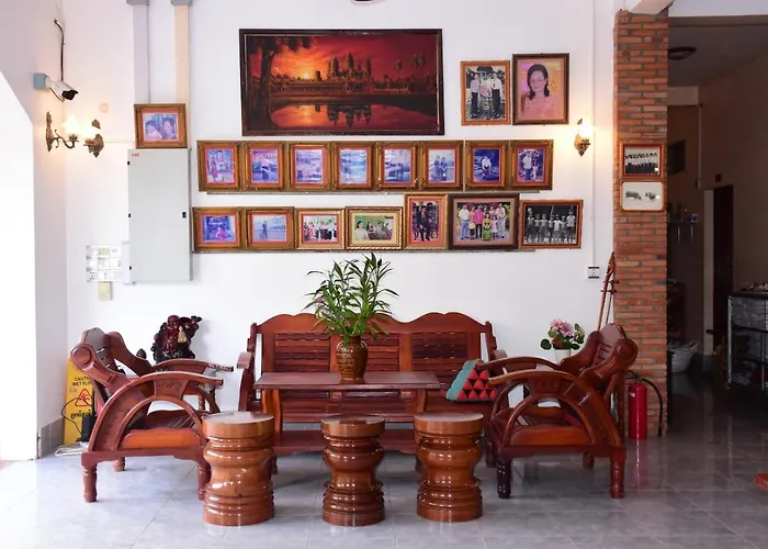 Guest house Bou Savy 2*